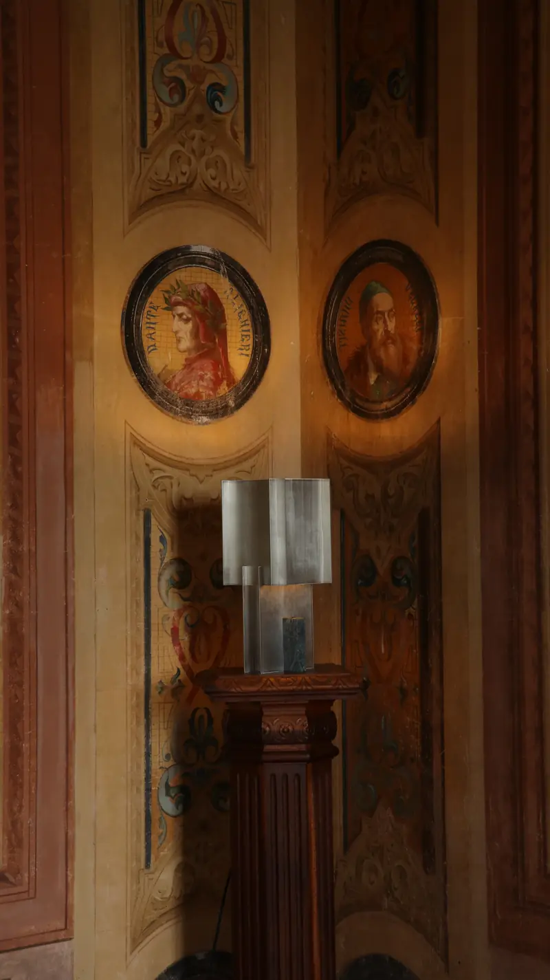 Lamina Lamp