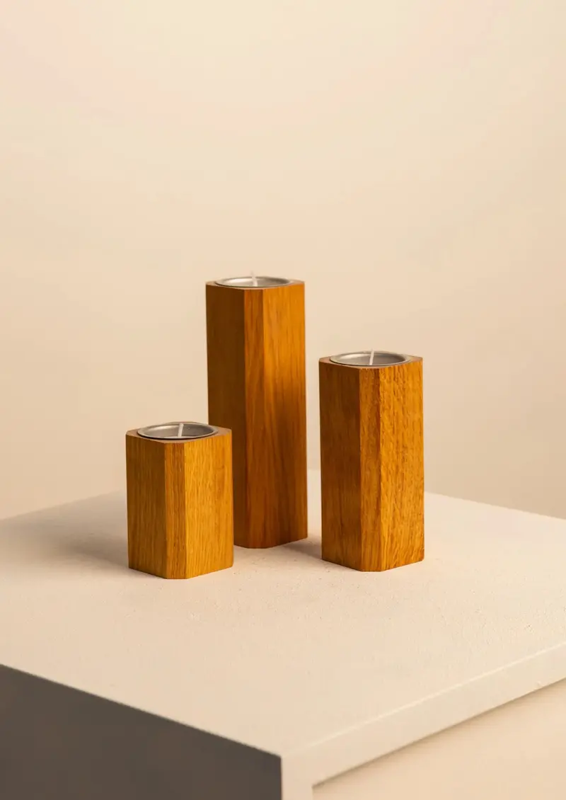 Oak Candleholders Set