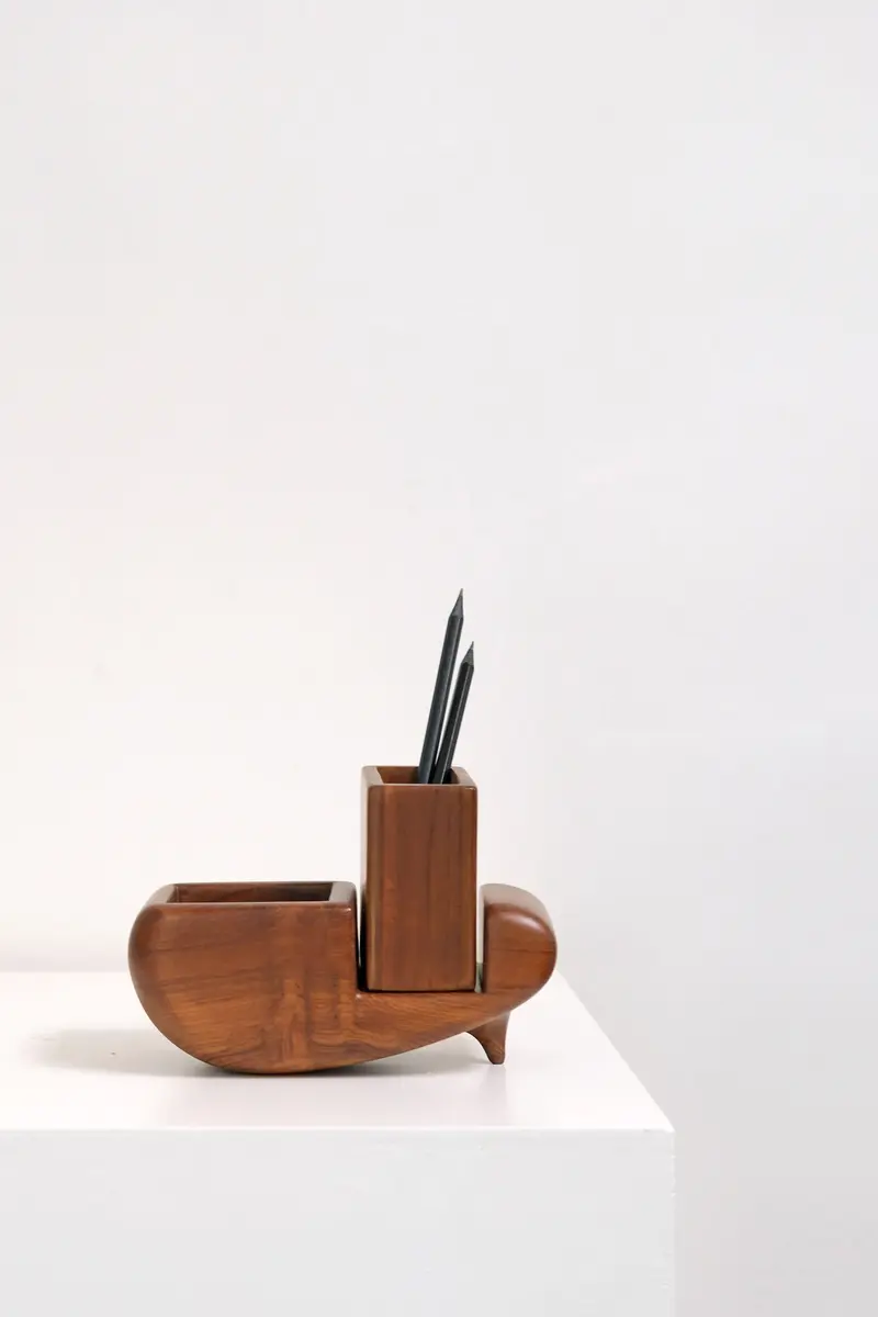 'Sculp' Pen Holder