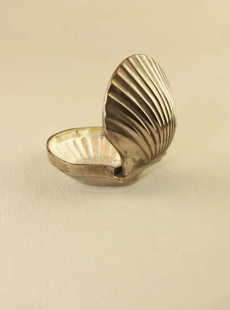 Shell Box