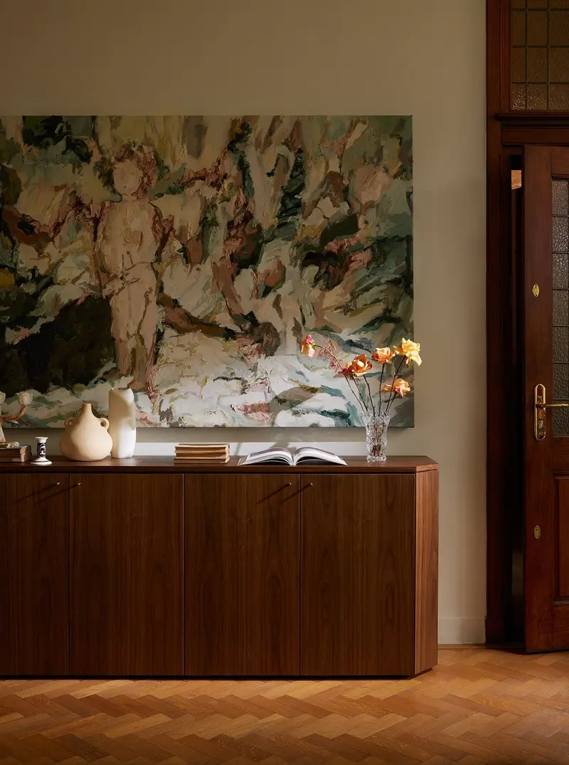 Winston Server in Walnut